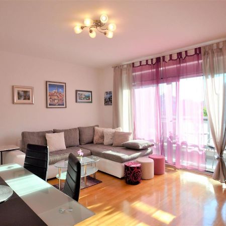 Apartment Pinezic - Roj117 By Interhome ロヴィニ エクステリア 写真
