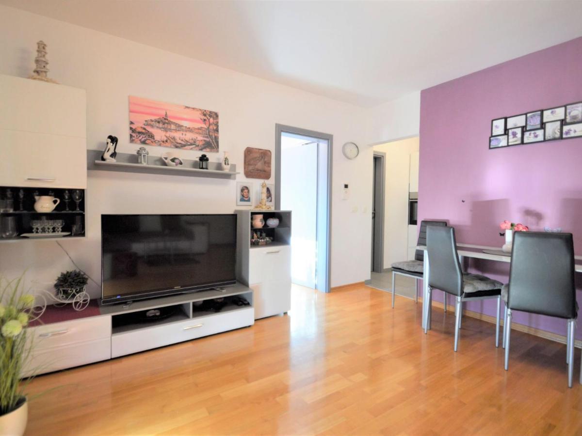 Apartment Pinezic - Roj117 By Interhome ロヴィニ エクステリア 写真